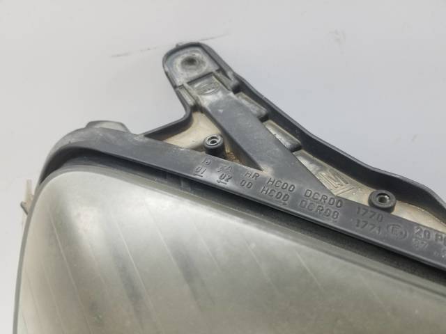 Reflektor prawy 24451033RH OPEL