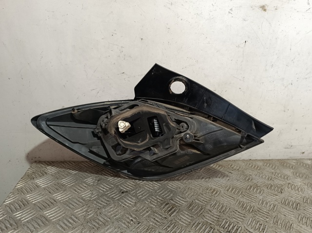 Lampa zespolona tylna prawa 24451834 OPEL