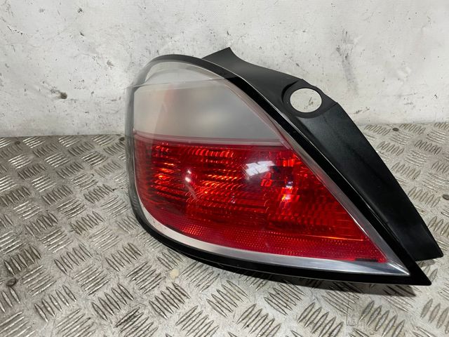 Lampa zespolona tylna lewa 24451835 OPEL