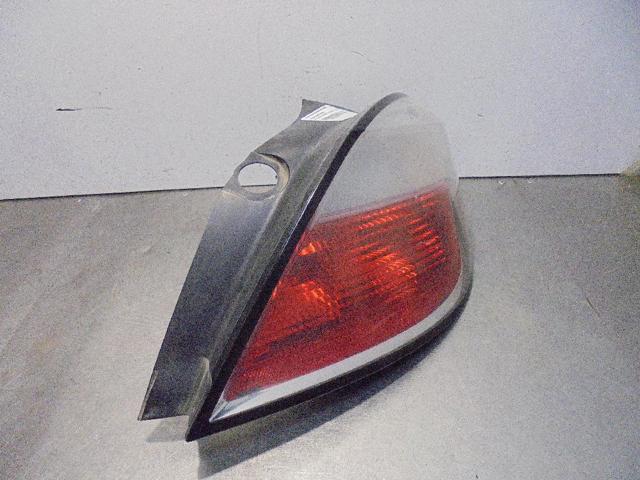 Lampa zespolona tylna prawa 24451837 OPEL