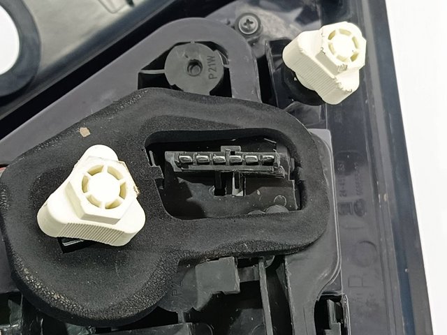 Lampa zespolona tylna prawa 24451837 OPEL