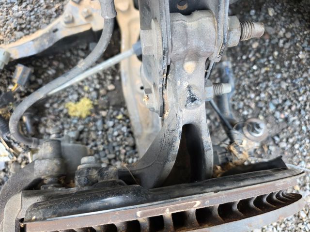 2451516 Ford