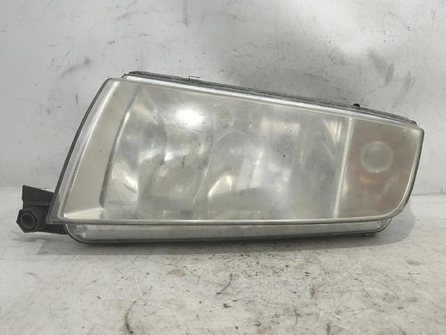 Reflektor lewy 246365 VAG