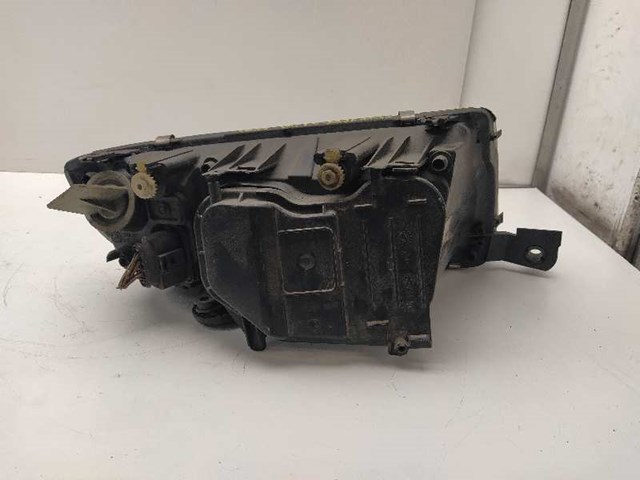 Reflektor lewy 246365 VAG