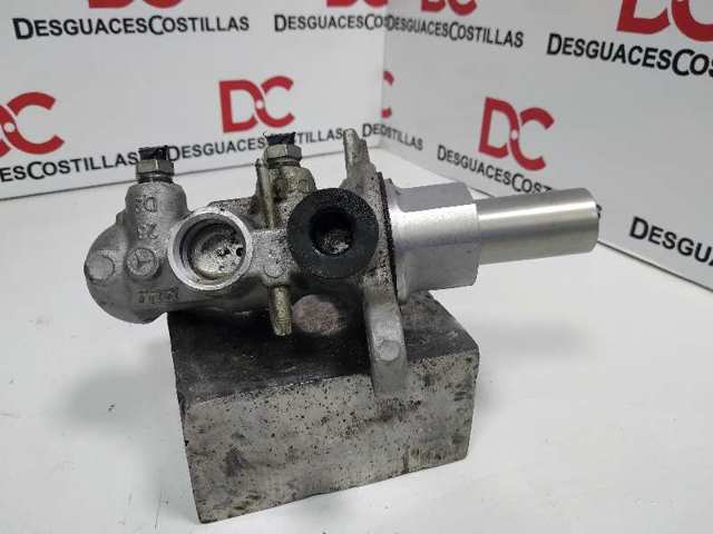 Główny cylinder hamulców 2464300301 MERCEDES