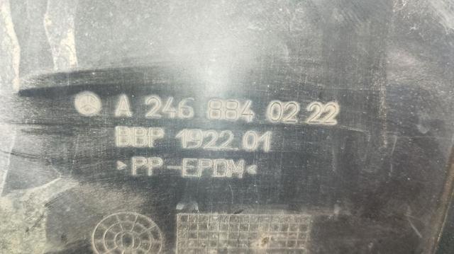 Nadkole błotnika przedniego lewe 2466900830 MERCEDES