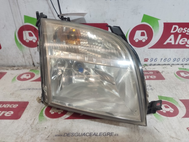 Reflektor prawy 24689800 FORD