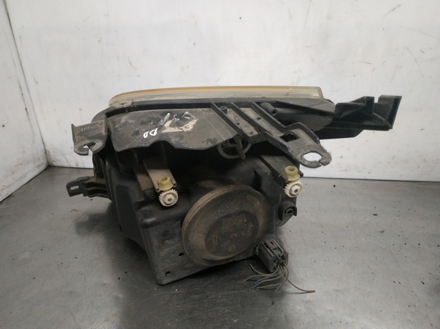 Reflektor prawy 24689800R FORD