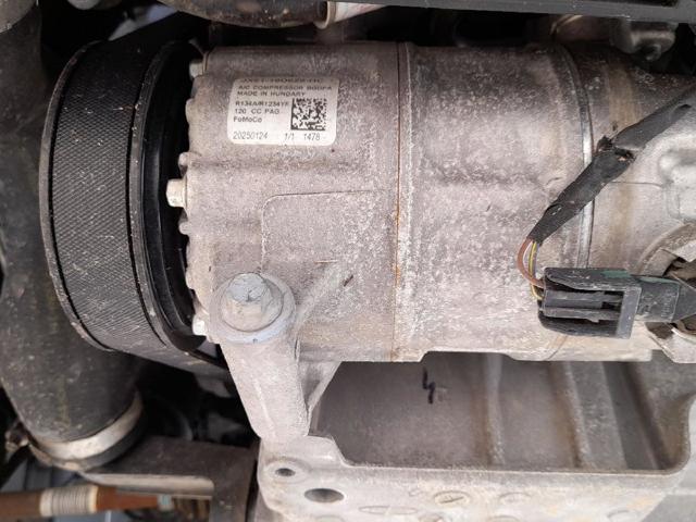 Sprężarka klimatyzacji 2469393 FORD
