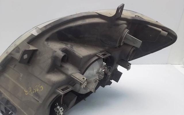 Reflektor prawy 24738200 MERCEDES