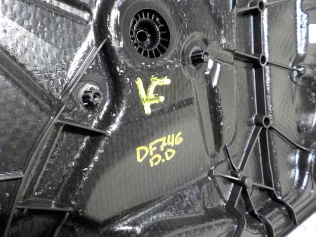 Mechanizm podnoszenia szyby drzwi przednich prawych Ford Focus 4 HP