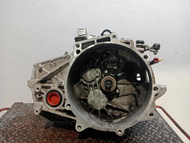 Mechaniczna skrzynia biegów w komplecie 2500A110 MITSUBISHI