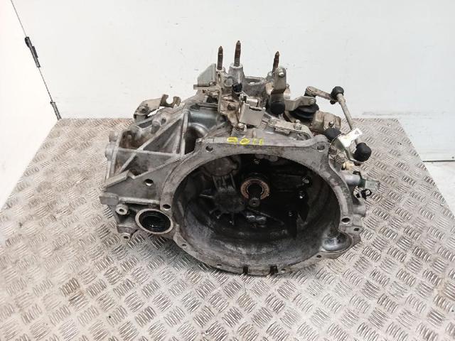 Mechaniczna skrzynia biegów w komplecie 2500A294 MITSUBISHI