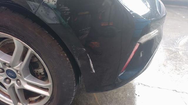 Zderzak tylny Ford Focus 4 HN