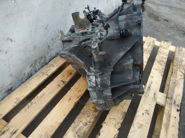 Mechaniczna skrzynia biegów w komplecie 25170 MAZDA