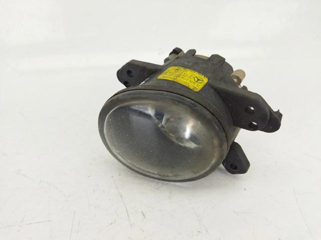 Lampa przeciwmgielna prawa 2518200856 MERCEDES