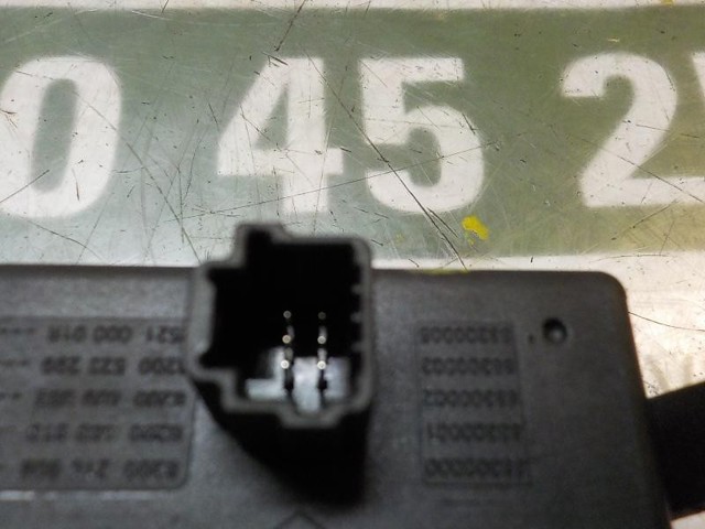 252100001R Renault (RVI)