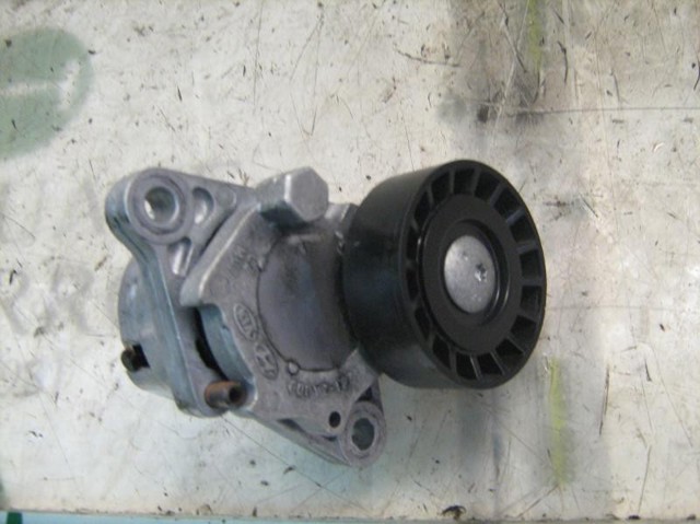 Napinacz paska napędowego 252812A000 HYUNDAI
