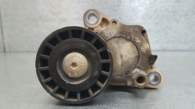 Napinacz paska napędowego 252812A000 HYUNDAI