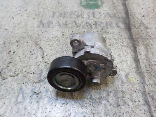 Napinacz paska napędowego 252812A600 HYUNDAI