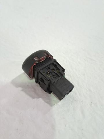 Przycisk włączania światła awaryjnego Nissan JUKE F15