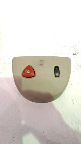 Przycisk włączania światła awaryjnego 252904889R RENAULT