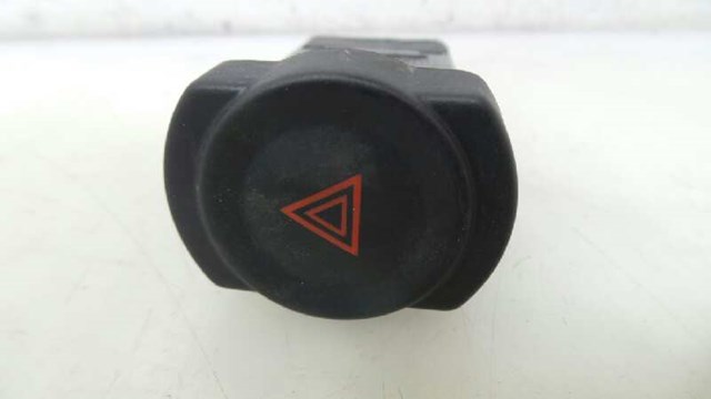 Przycisk włączania światła awaryjnego 252905315R RENAULT