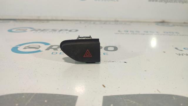 Przycisk włączania światła awaryjnego 252907372R RENAULT
