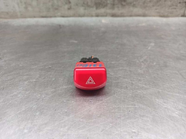 Włącznik świateł awaryjnych Nissan Micra