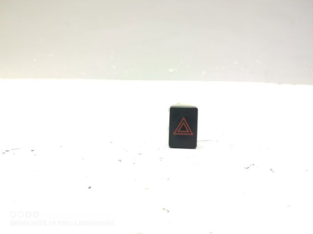 Włącznik świateł awaryjnych Nissan Qashqai