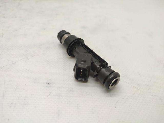 Wtryskiwacz paliwa 25317316 OPEL