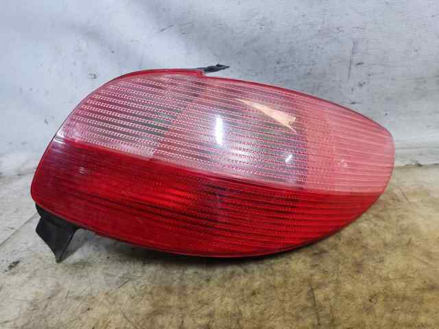 Lampa tylna Peugeot 206
