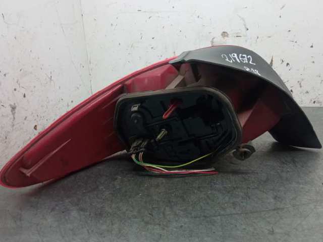Lampa tylna Peugeot 206