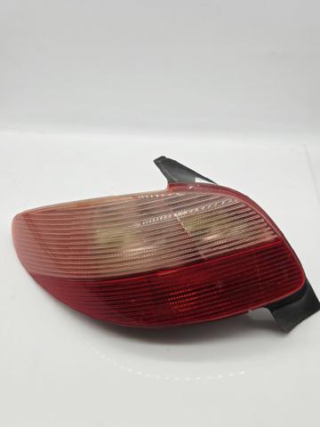 Lampa zespolona tylna lewa 2531G PEUGEOT