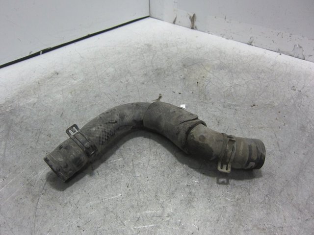Przewód (króciec) chłodnicy górny 254112E350 HYUNDAI