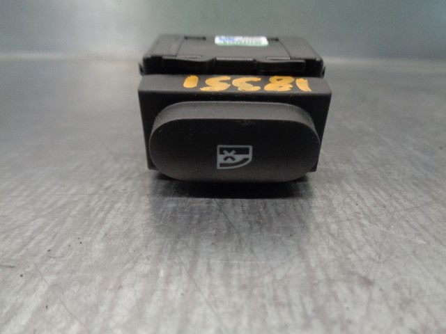 254298400R Renault (RVI)