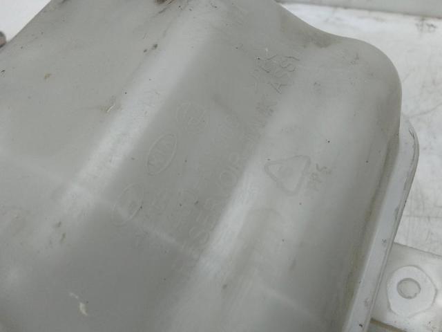 Zbiorniczek wyrównawczy układu chłodzenia KIA Carens 3