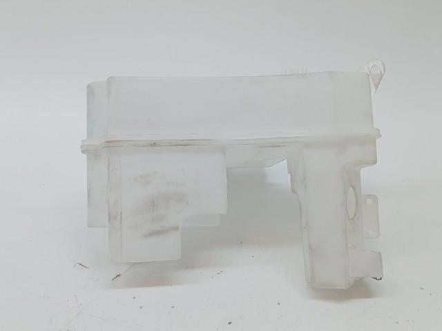 Zbiorniczek spryskiwacza szyb Ford Focus 4 HP