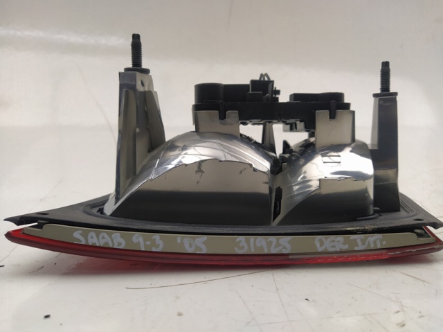 Lampa zespolona tylna prawa wewnętrzna 25480204 GM