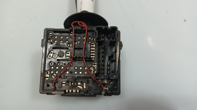 Przełącznik zespolony, w komplecie 255671453R RENAULT