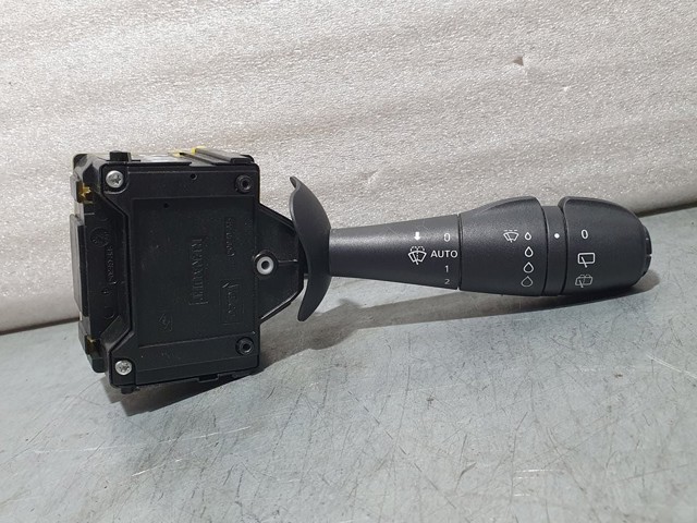 Przełącznik zespolony, w komplecie 255676085R RENAULT