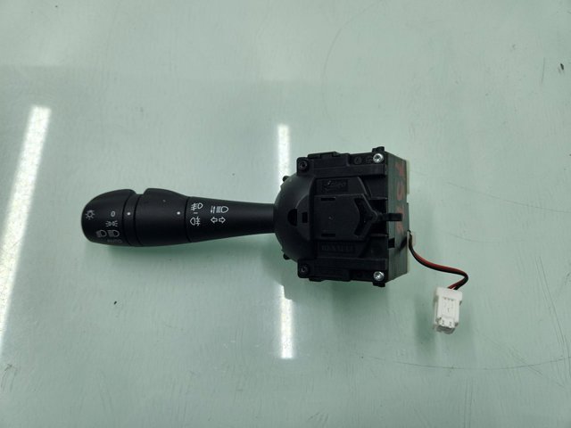 Przełącznik zespolony, w komplecie 255676085R RENAULT