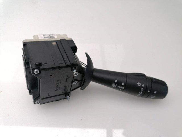 Przełącznik zespolony, w komplecie 255676085R RENAULT