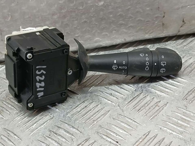 Przełącznik zespolony, w komplecie 255676085R RENAULT