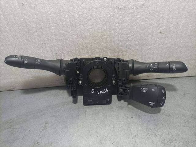 Przełącznik zespolony, w komplecie 255678341R RENAULT