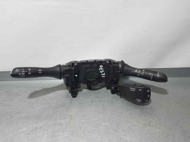 Przełącznik zespolony, w komplecie 255678341R RENAULT