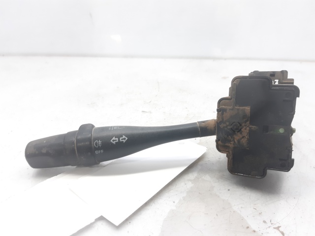 Przełącznik zespolony, środkowa część 25567VB00E NISSAN