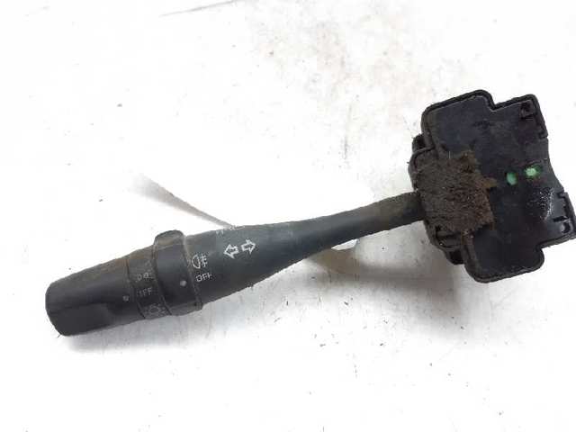 Przełącznik zespolony, środkowa część 25567VB00E NISSAN