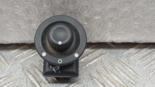 255704649R Renault (RVI)