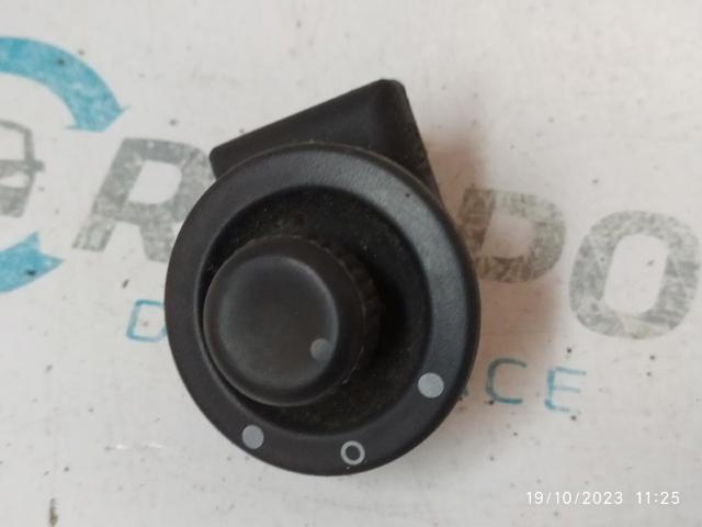 Sterownik lusterek bocznych, na drzwi 255706283R RENAULT